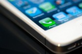 У ВР пропонують заборонити мобільні телефони у школах