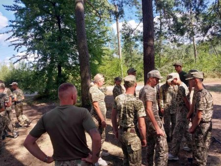 навчальні тренування на базі відпочинку «Вулик» у селі Воронки