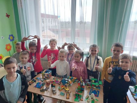 Виставка творчих робіт з LEGO 