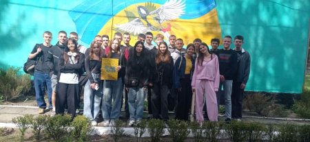 Добра справа: учні 11-А класу Володимирецького ліцею "Колегіум" завітали до Чудельської школи-інтернату