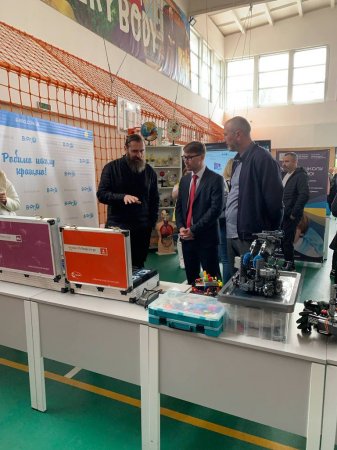 Нові можливості для навчання: візит інженера-електроніка ліцею на освітню виставку в Києві