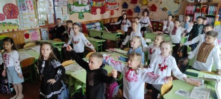 З днем вишиванки!