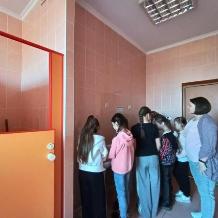 Бесіди з учнями про культуру поведінки в громадських місцях