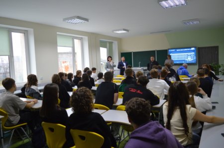 Профорієнтаційна зустріч: РАЕС знайомить 11-класників з технічними вишами