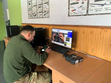 Вчителі «Захисту України» вдосконалюють майстерність пілотування FPV-дронів