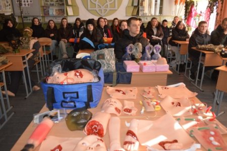 ПРОФОРІЄНТАЦІЙНА ЗУСТРІЧ З ДЕВ’ЯТИКЛАСНИКАМИ ВОЛОДИМИРЕЦЬКОЇ ГРОМАДИ