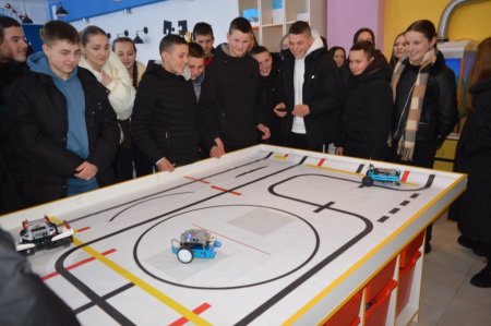 ПРОФОРІЄНТАЦІЙНА ЗУСТРІЧ З ДЕВ’ЯТИКЛАСНИКАМИ ВОЛОДИМИРЕЦЬКОЇ ГРОМАДИ