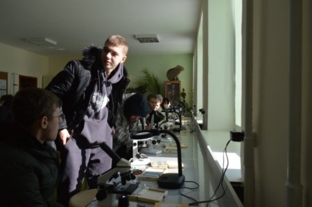 ПРОФОРІЄНТАЦІЙНА ЗУСТРІЧ З ДЕВ’ЯТИКЛАСНИКАМИ ВОЛОДИМИРЕЦЬКОЇ ГРОМАДИ