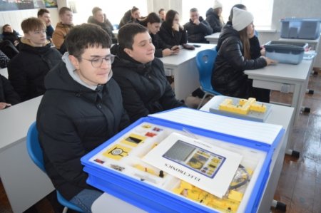 ПРОФОРІЄНТАЦІЙНА ЗУСТРІЧ З ДЕВ’ЯТИКЛАСНИКАМИ ВОЛОДИМИРЕЦЬКОЇ ГРОМАДИ