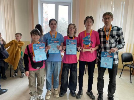 «Пліч-о-пліч. Всеукраїнські шкільні ліги» з шахів