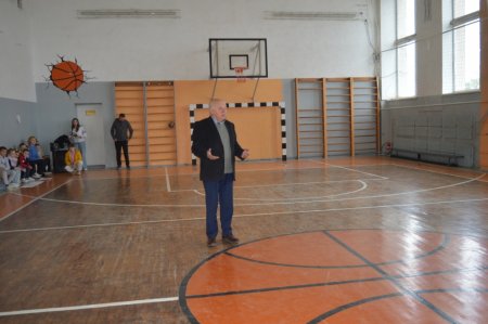 Гра "Джура" серед учнів 1-х класів