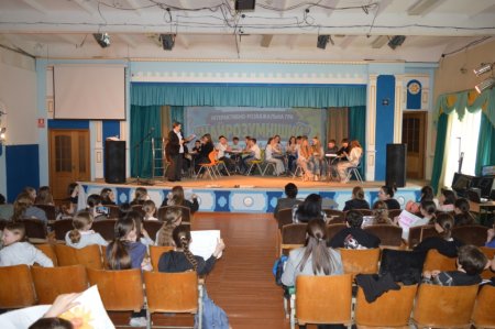 інтелектуально-розважальна гра «Найрозумніший»