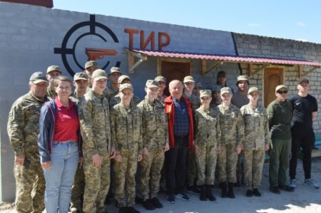 Відкриття вуличного стрілецького тиру