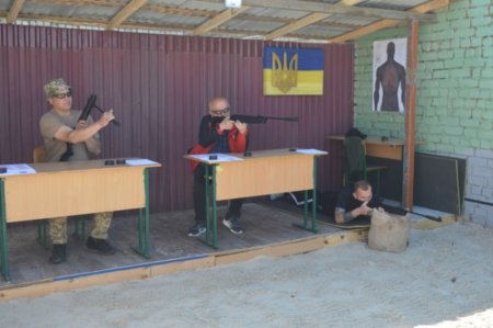 Відкриття вуличного стрілецького тиру