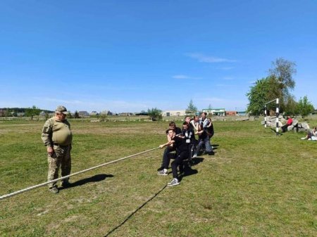 підсумкові тренінгові заняття в осередку з вивчення предмета "Захист України"