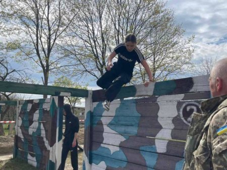 підсумкові тренінгові заняття в осередку з вивчення предмета "Захист України"