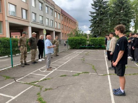 підсумкові тренінгові заняття в осередку з вивчення предмета "Захист України"