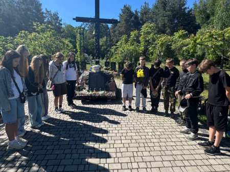 Екскурсія до Алеї Слави