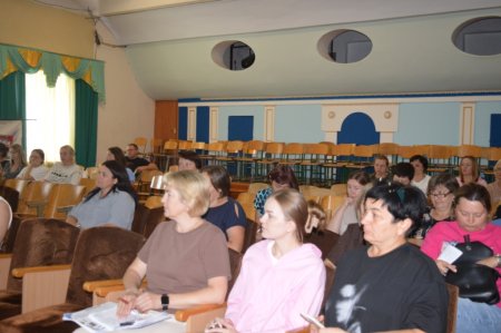 Виховний простір та організація освітнього середовища: нарада класних керівників