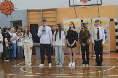 Новий навчальний рік розпочато! У Володимирецькому ліцеї «Колегіум» пролунав Перший дзвоник