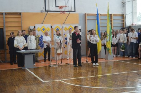 Новий навчальний рік розпочато! У Володимирецькому ліцеї «Колегіум» пролунав Перший дзвоник