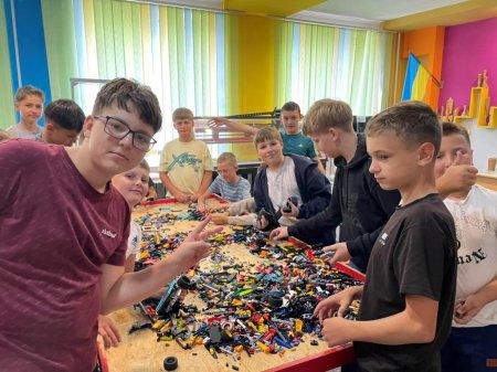 STEM у дії: конструюємо, моделюємо, досліджуємо!