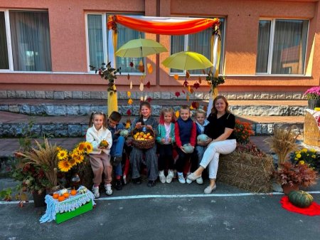 Осінній настрій на подвір’ї ліцею