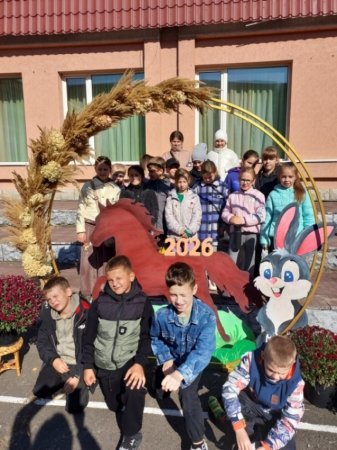 Осінній настрій на подвір’ї ліцею